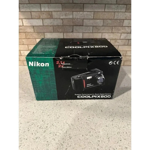 Cool pix 800 camera   123 - Picture 3 of 7